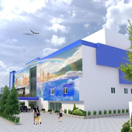 Heavenly Land Family Hotel パレンバン エクステリア 写真